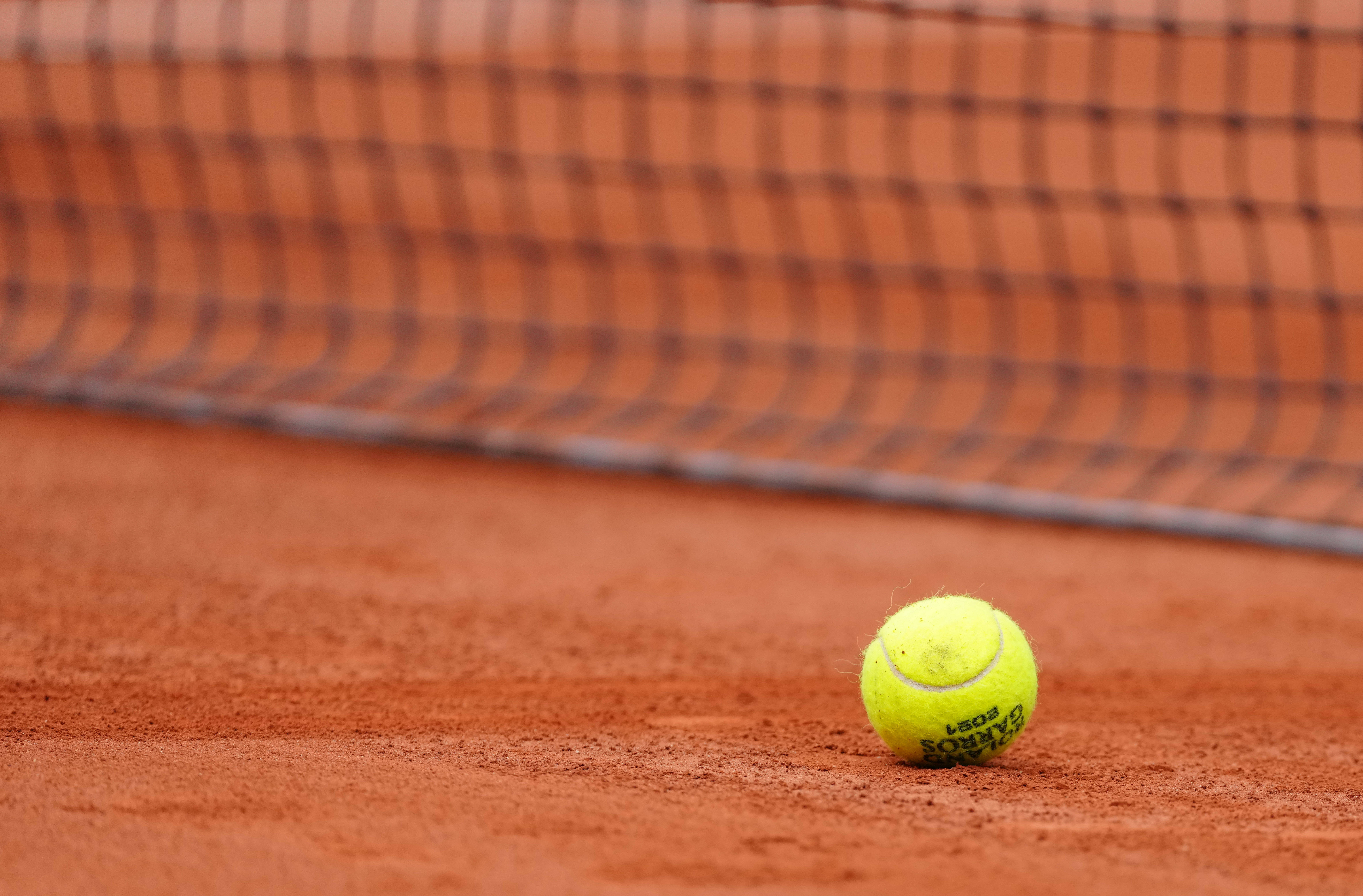 们并不容易 们并不容易