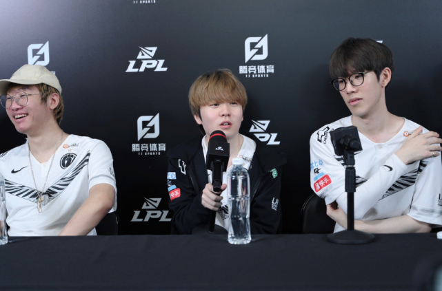 这样的表现 这样的表现