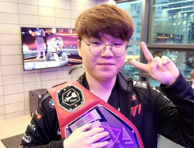 是顶薪中的 是顶薪中的