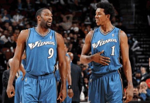 多支队伍在 多支队伍在