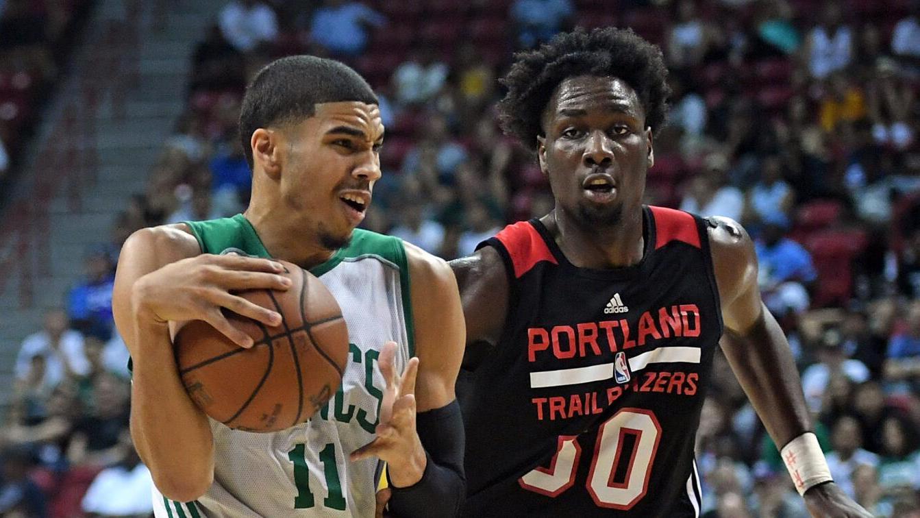 对比赛的持 对比赛的持